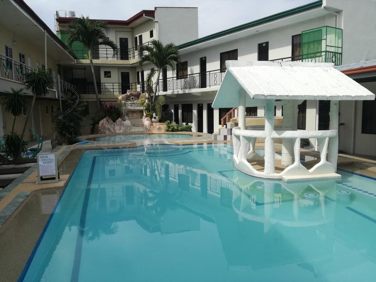 Richdel Hotel Resort Isla de Mactán Exterior foto